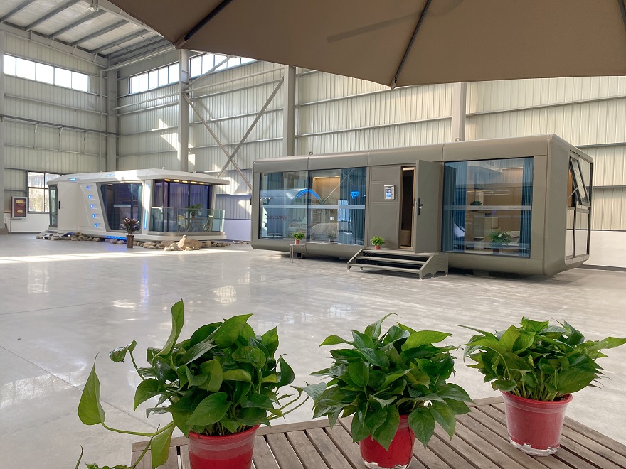 【德瀾仕】——邀您入住民宿太空艙，享夢幻星空之旅……
